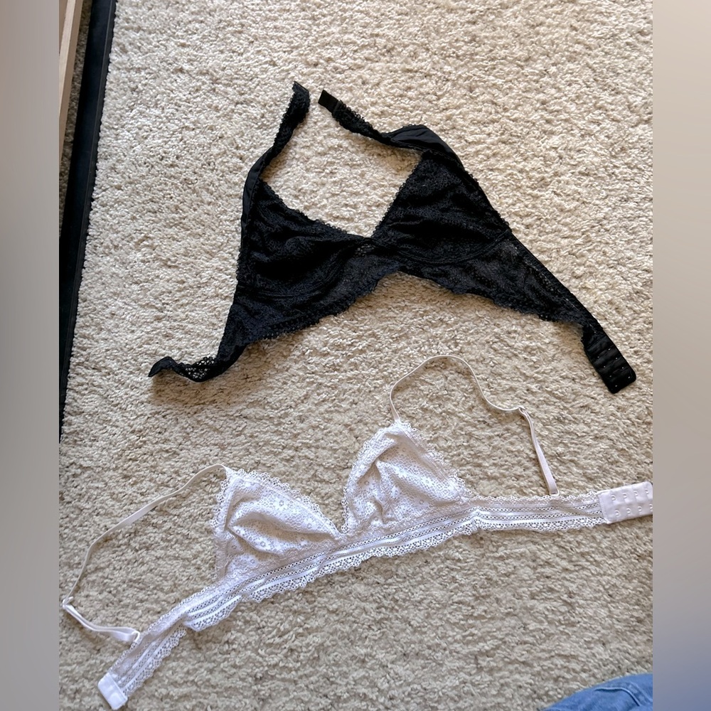 Set of two Victoria secret bralettes